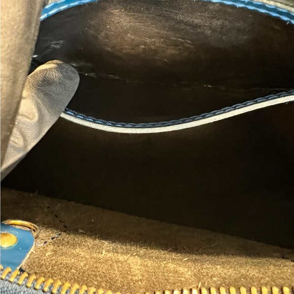 Louis Vuitton Blue Epi Speedy 33cm w/COA (A207) - Picture 11 of 17